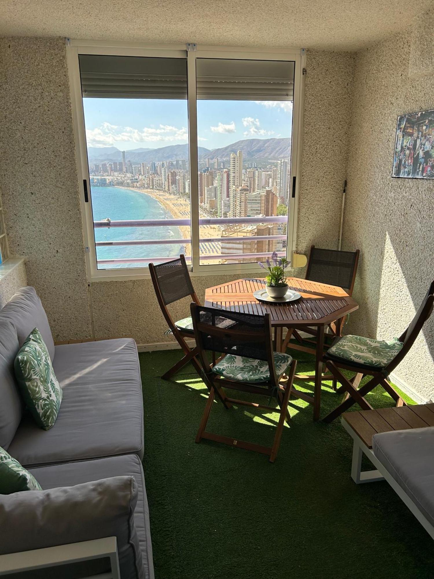 Apartamento Con Preciosas Vistas Y Piscina Бенідорм Екстер'єр фото