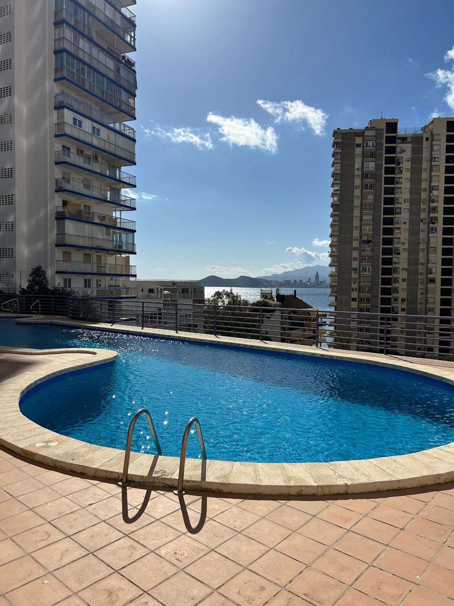 Apartamento Con Preciosas Vistas Y Piscina Бенідорм Екстер'єр фото